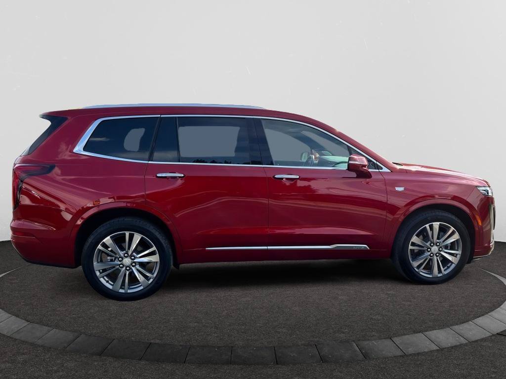 Used 2025 Cadillac XT6 Premium Luxury w/ Platinum Package AWD/4WD image 7