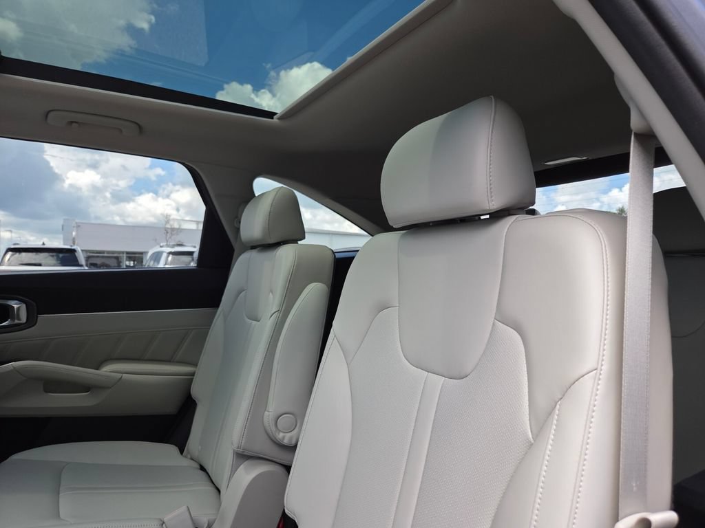Used 2023 Kia Sorento SX AWD/4WD image 23