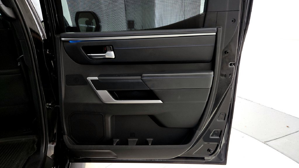 Certified 2022 Toyota Tundra Platinum AWD/4WD image 18