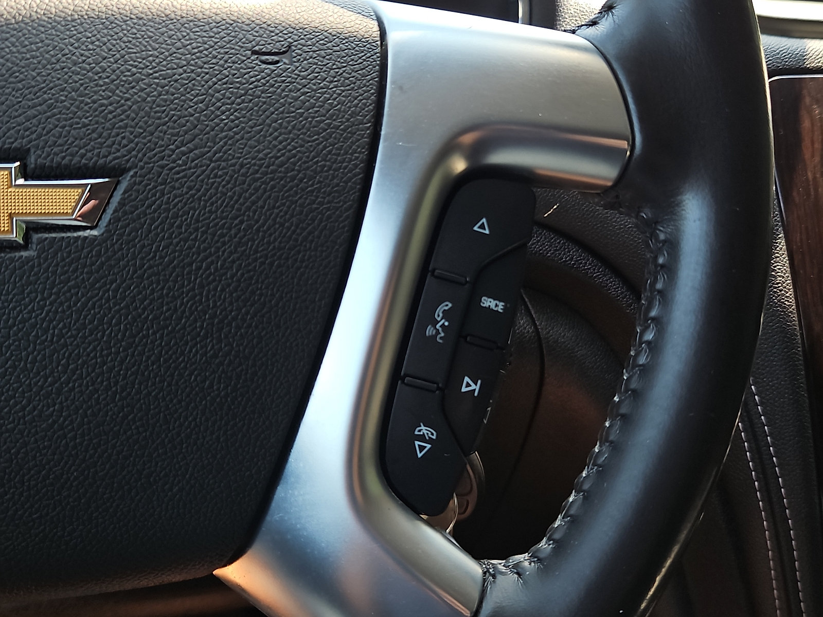 Used 2017 Chevrolet Traverse LT w/ Style and Technology Package FWD image 20