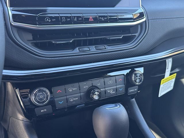 New 2026 Jeep Compass Limited w/ Sun, Sound & Navigation Group AWD/4WD image 26