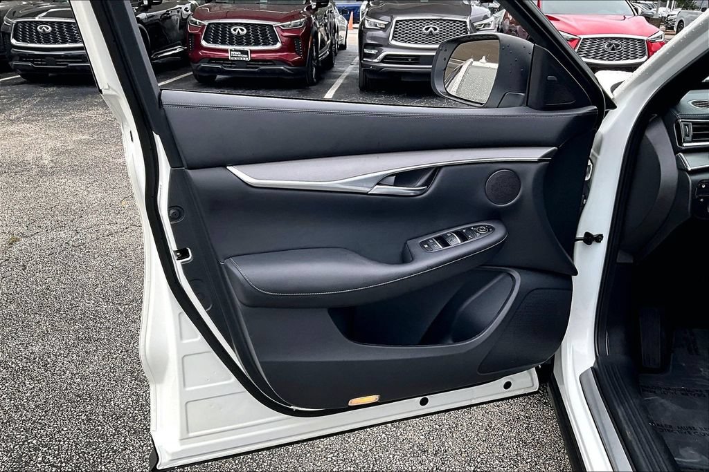 Used 2022 INFINITI QX50 Luxe w/ Appearance Package FWD image 25
