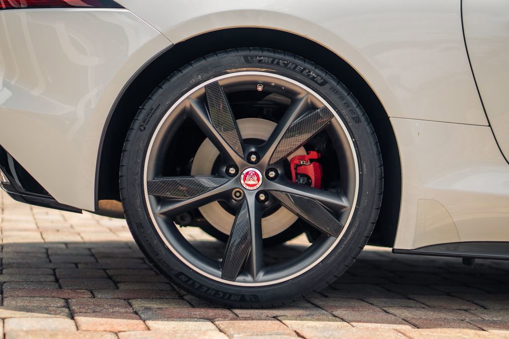 Used 2020 Jaguar F-TYPE R-Dynamic image 13