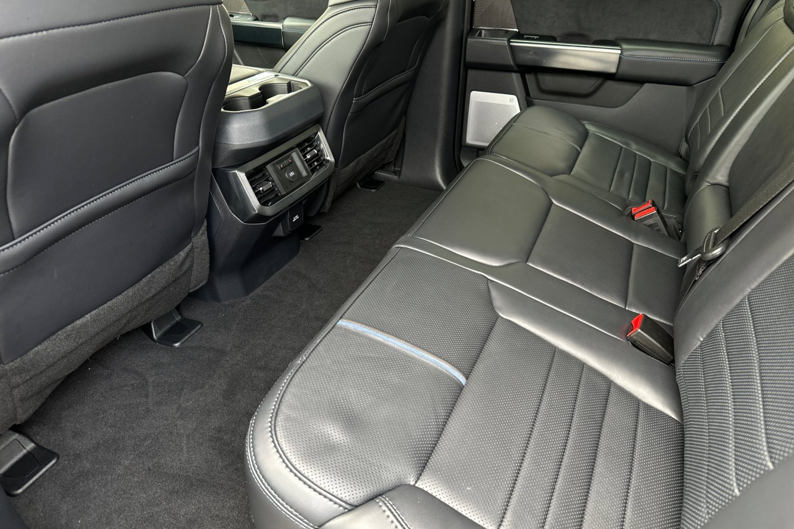 New 2025 Ford F350 Platinum image 13