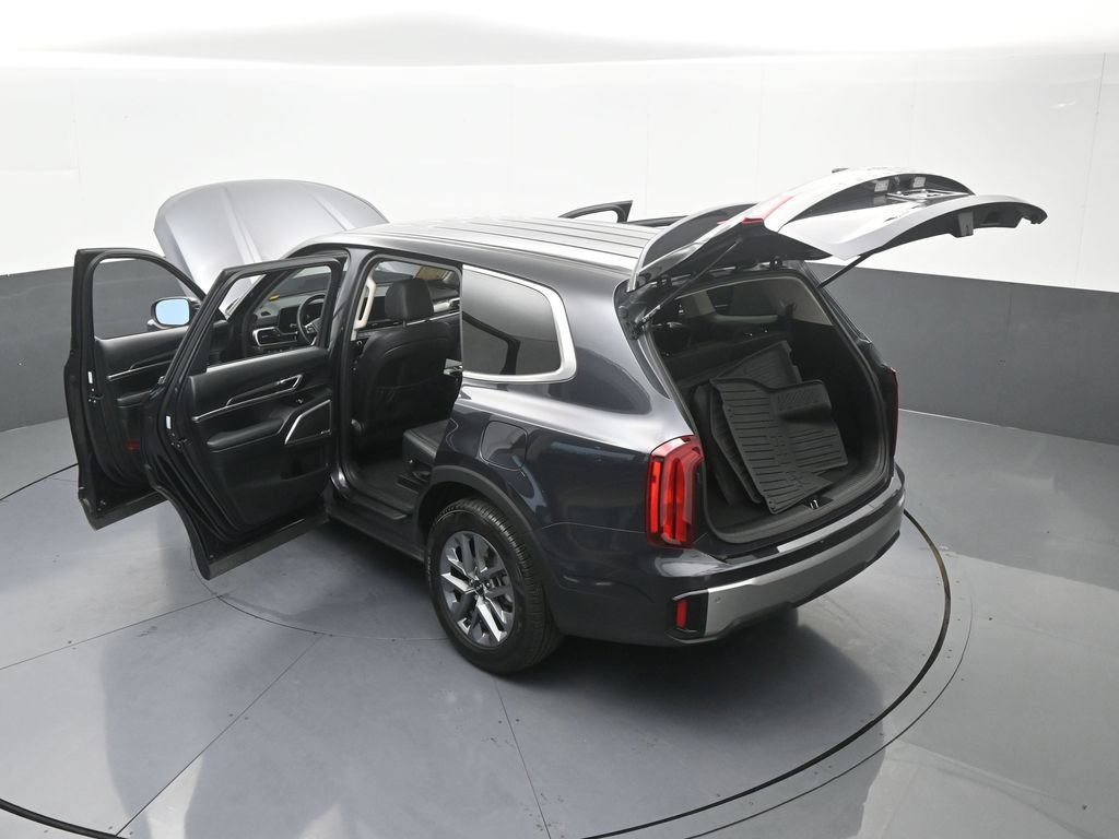 Used 2025 Kia Telluride LX FWD image 65