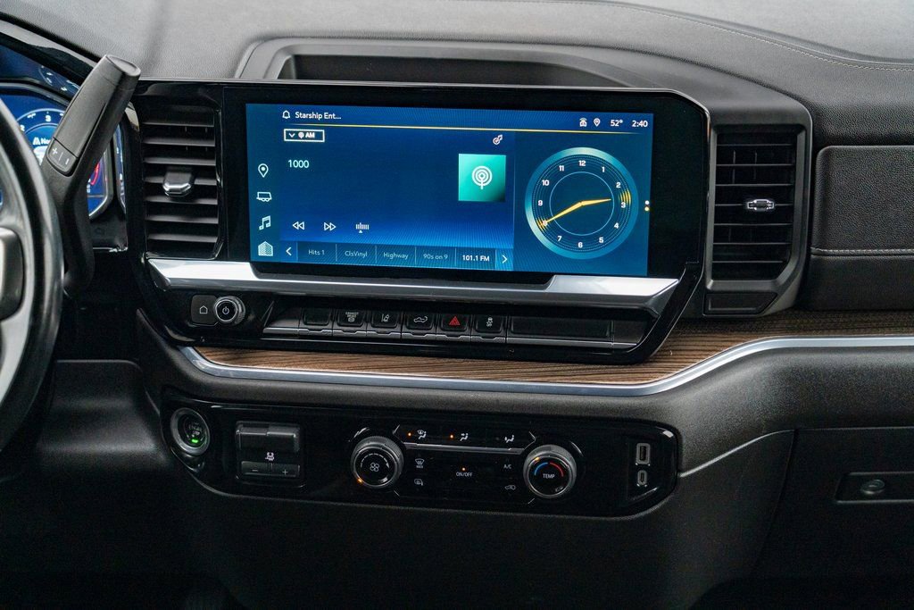 Used 2024 Chevrolet Silverado 3500 LT image 20