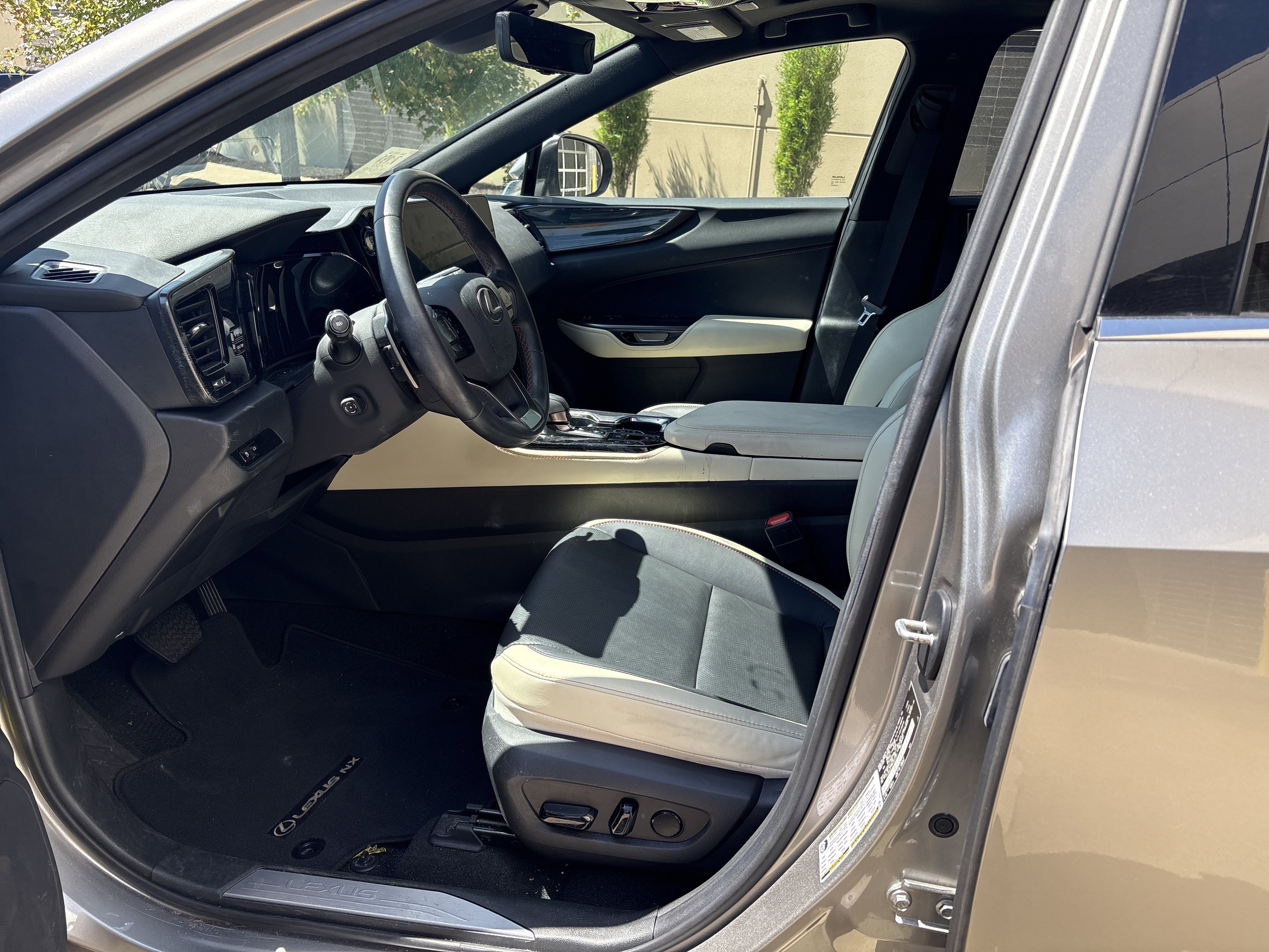 Used 2023 Lexus NX 350 AWD image 16