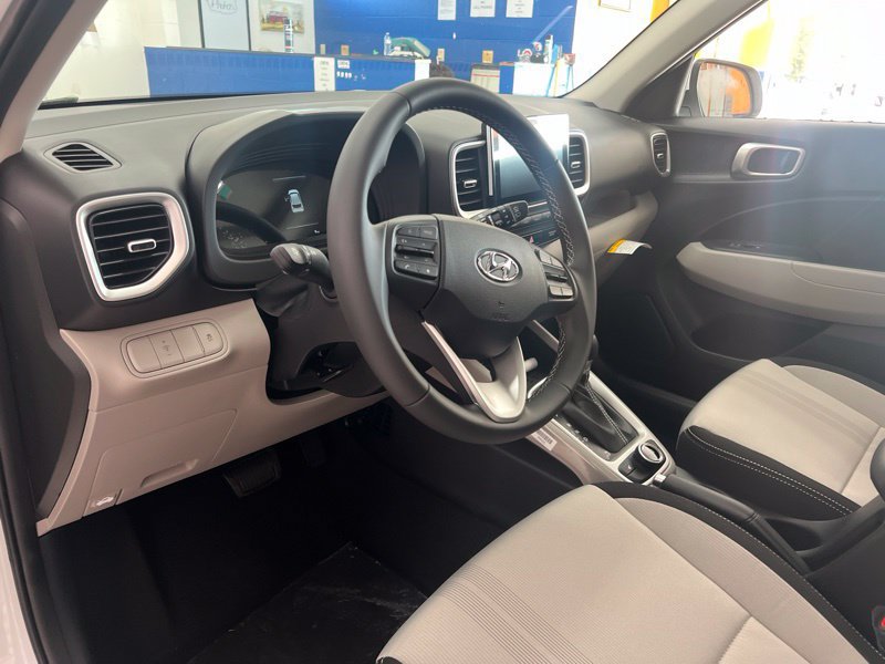 New 2026 Hyundai Venue SEL FWD image 17