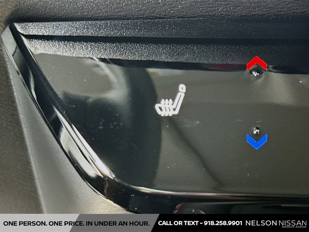 New 2025 Nissan Kicks SR w/ SR Premium Package image 20