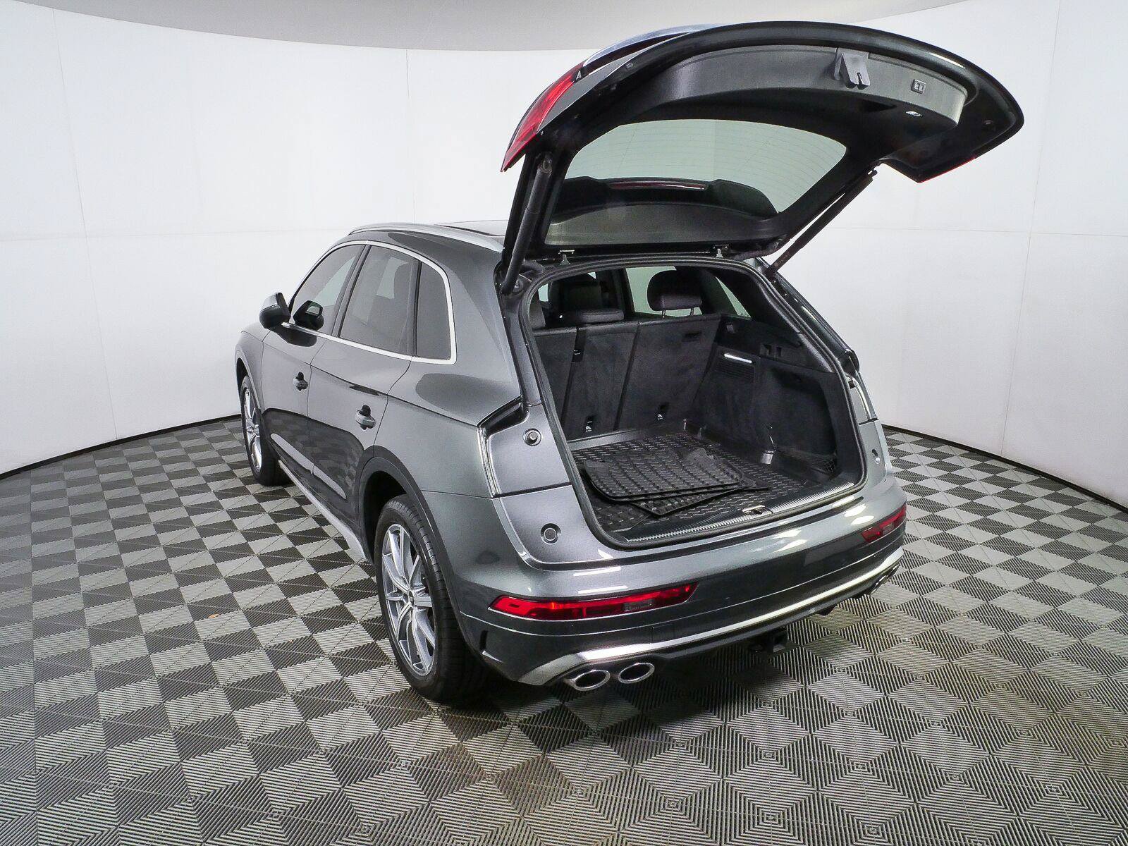 Used 2021 Audi SQ5 Premium w/ Convenience Package AWD/4WD image 26