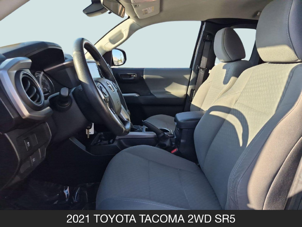 Used 2021 Toyota Tacoma SR5 RWD image 13