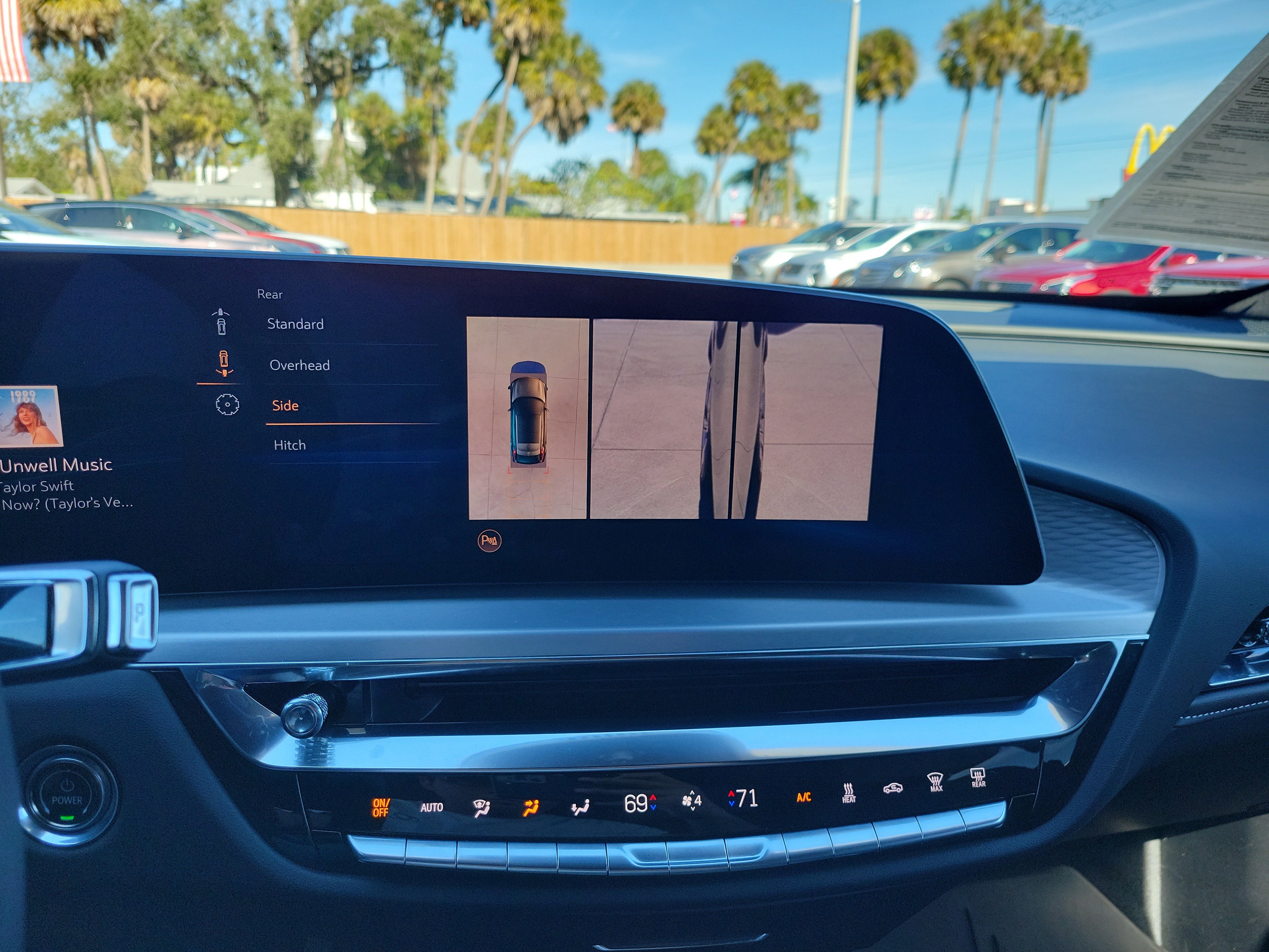 Used 2024 Cadillac Lyriq Luxury w/ LPO, Floor Liner Package image 22