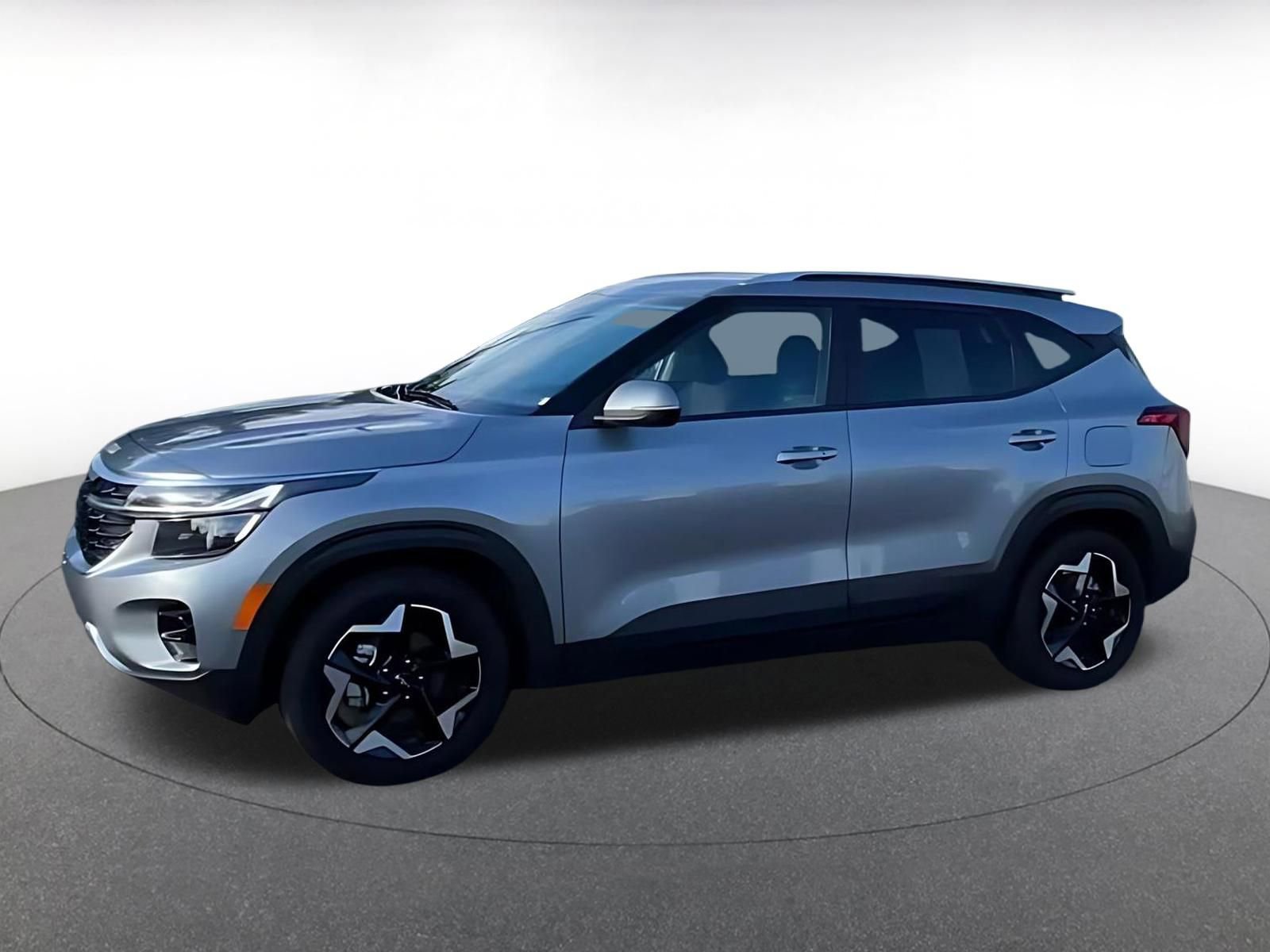 Used 2025 Kia Seltos S image 8