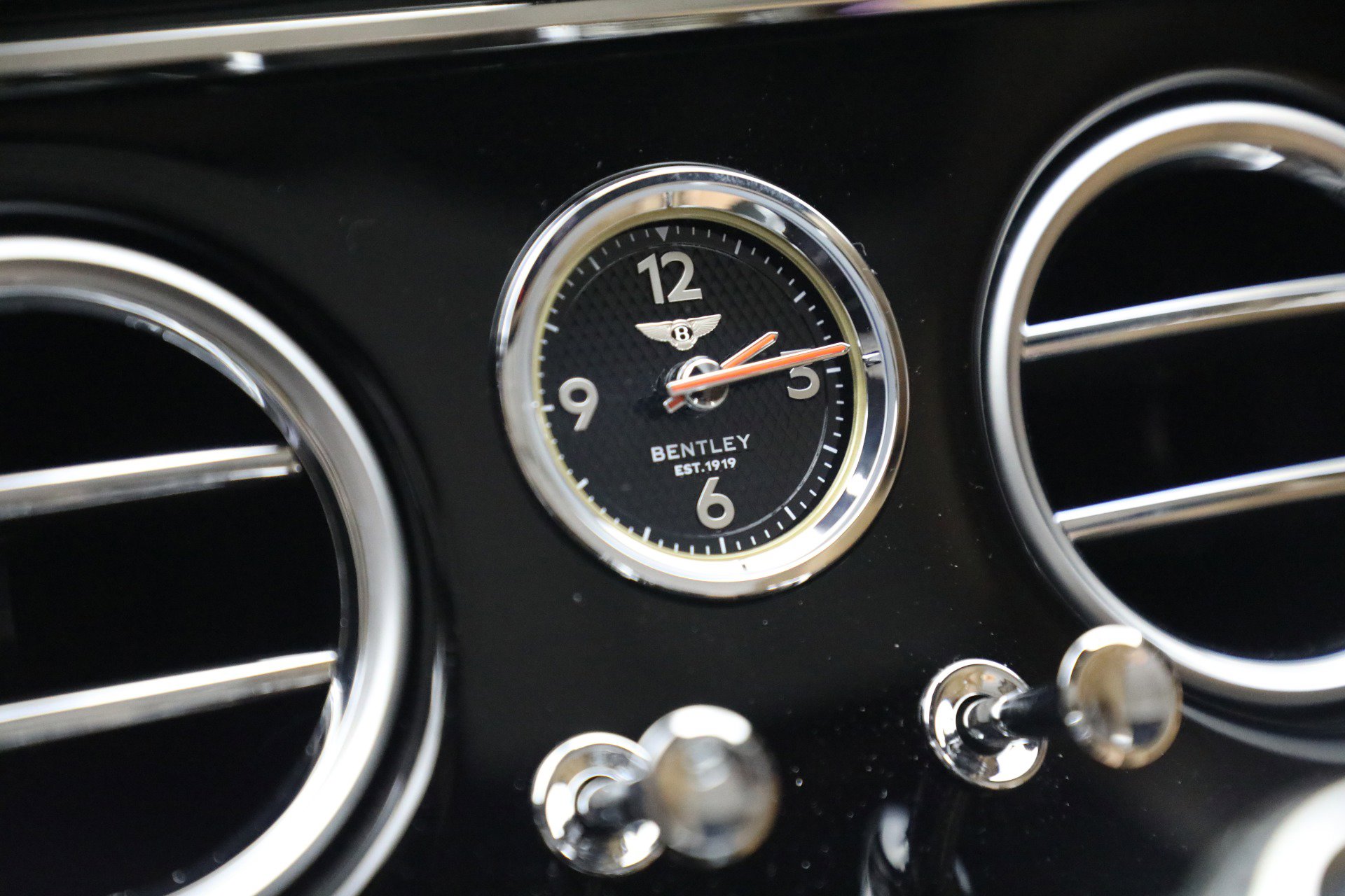 New 2026 Bentley Continental GTC AWD/4WD image 27