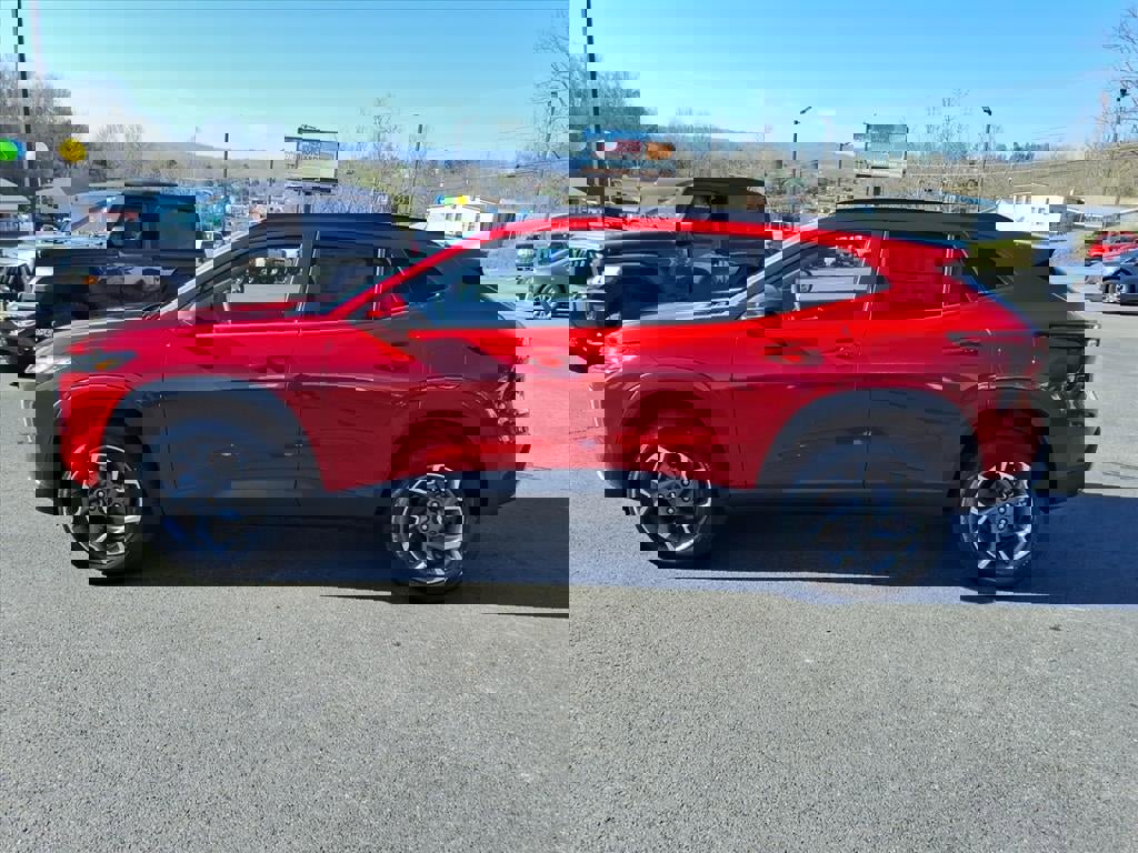 New 2026 Chevrolet Trax LT image 2