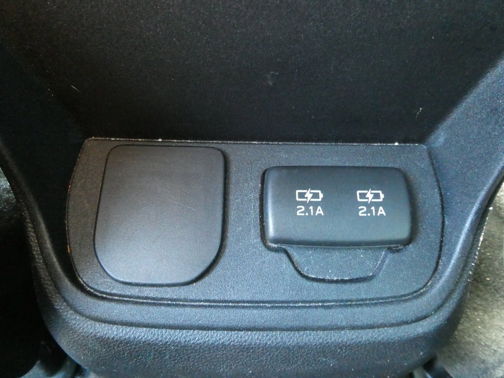 Used 2019 Subaru Ascent Premium image 24