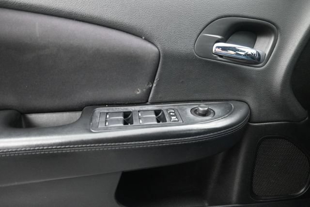 Used 2014 Chrysler 200 Touring w/ 200 S Group FWD image 23