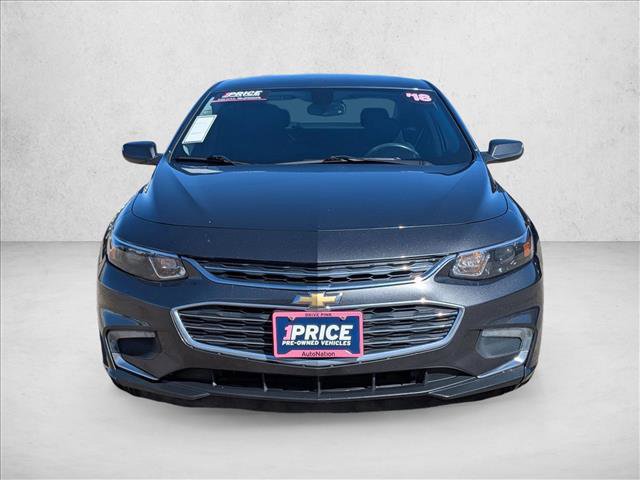 Used 2018 Chevrolet Malibu LT image 2