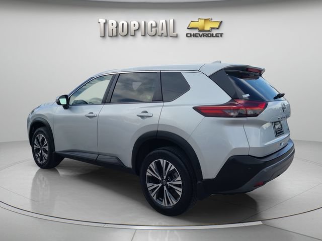 Used 2023 Nissan Rogue SV FWD image 3