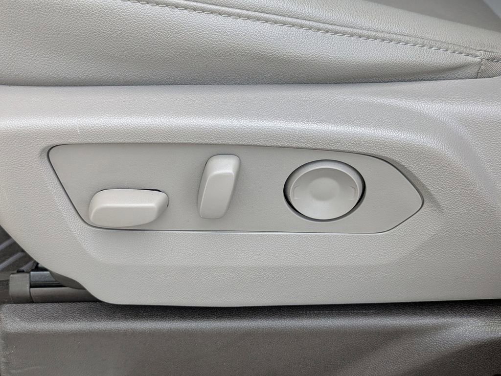 Used 2024 Chevrolet Silverado 1500 LTZ image 20