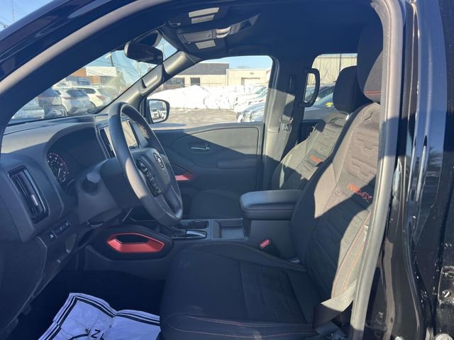 Used 2025 Nissan Frontier PRO-4X image 11
