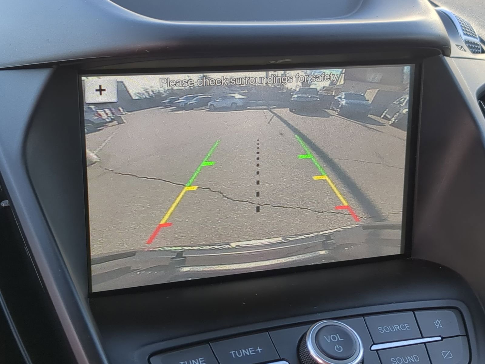 Used 2019 Ford Escape SE image 31