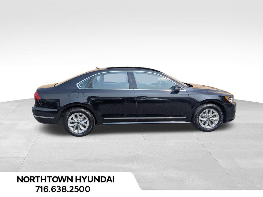 Used 2017 Volkswagen Passat 1.8T S FWD image 13