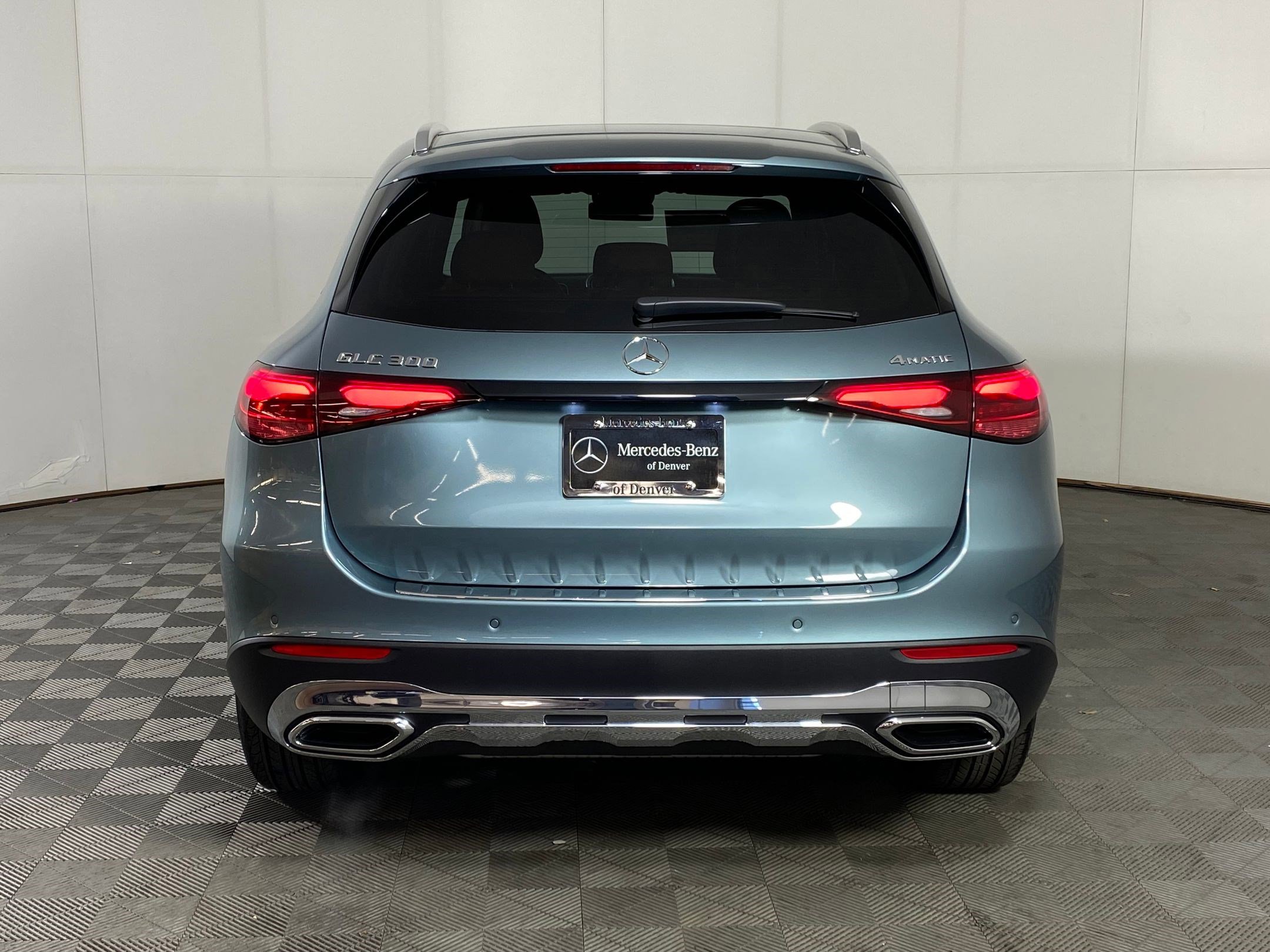 Used 2026 Mercedes-Benz GLC 300 4MATIC image 9