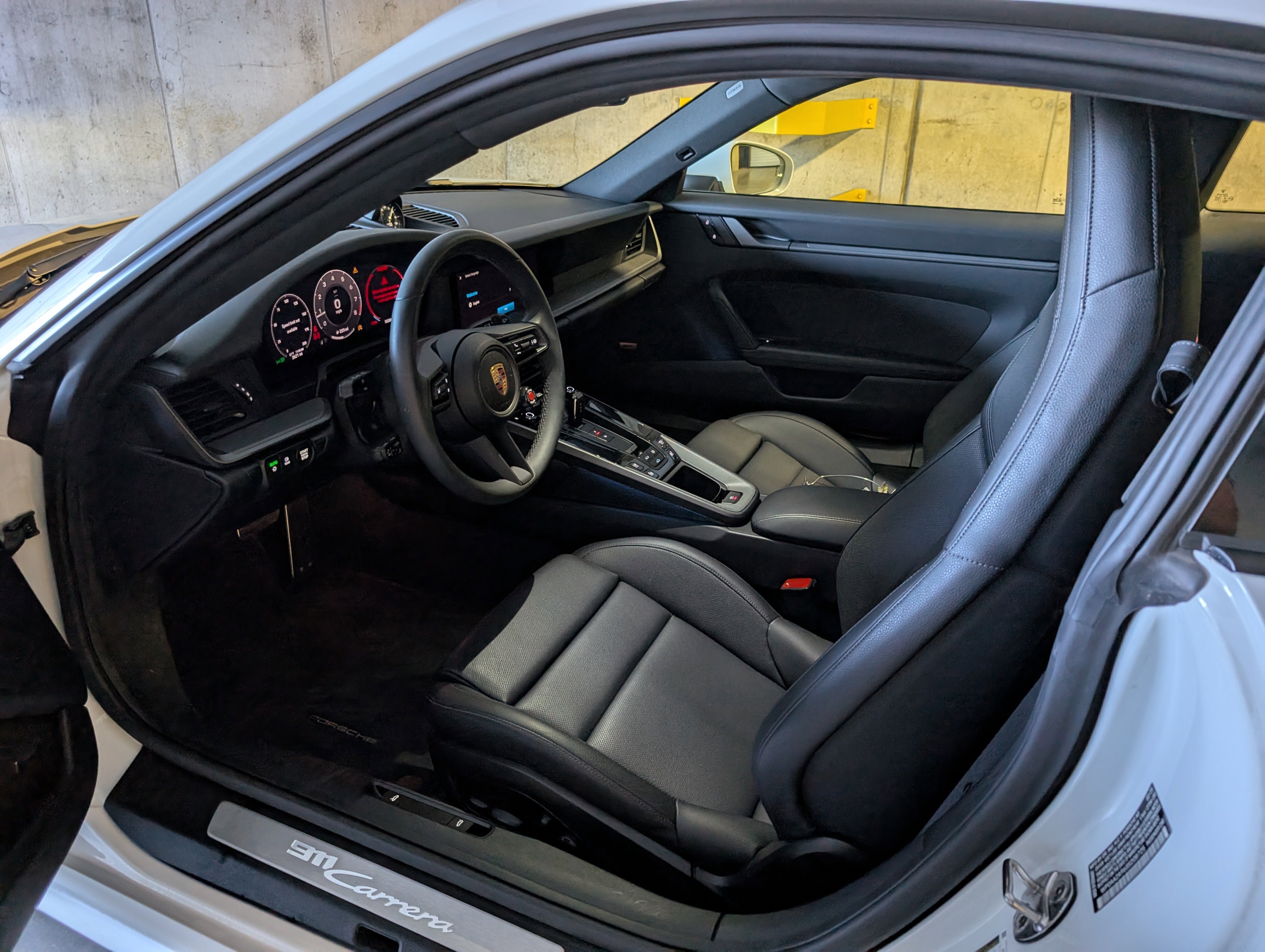 Certified 2025 Porsche 911 Carrera image 27