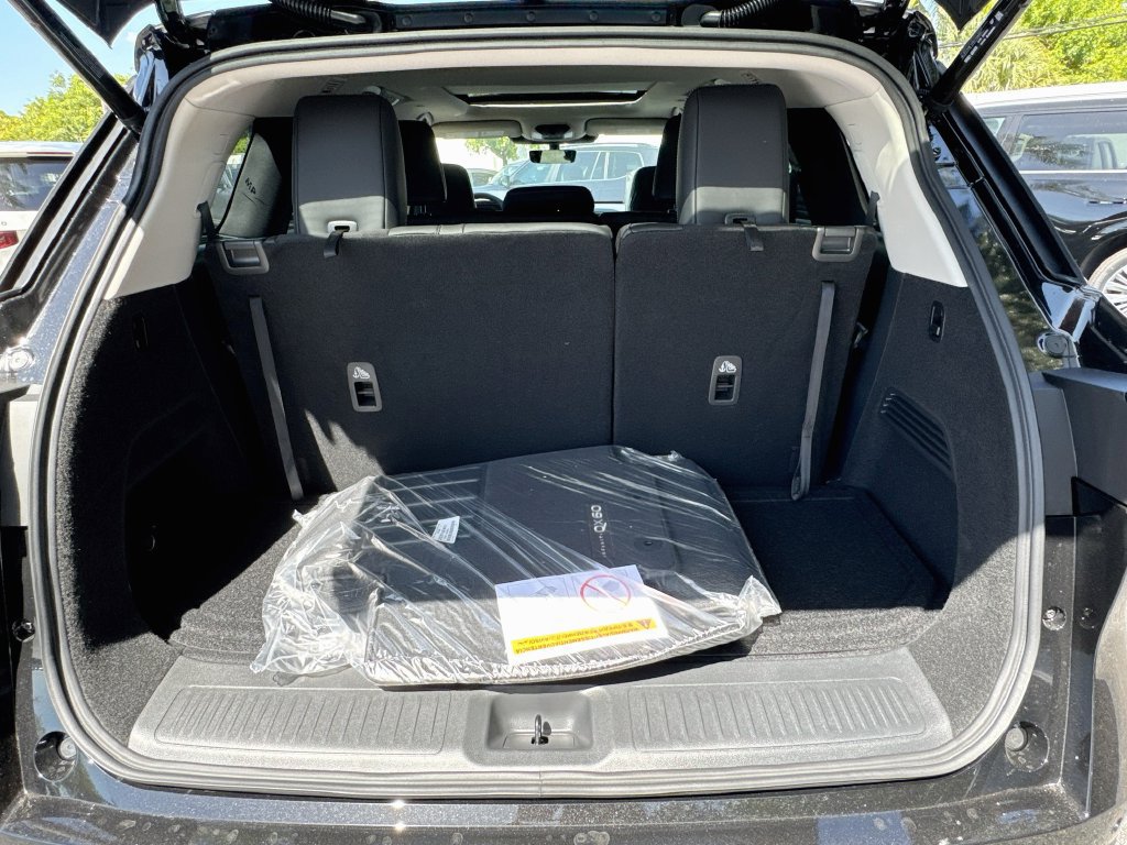 New 2027 INFINITI QX60 Luxe FWD image 28