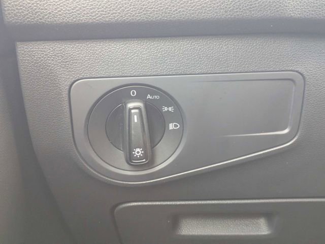 Used 2024 Volkswagen Tiguan S image 23