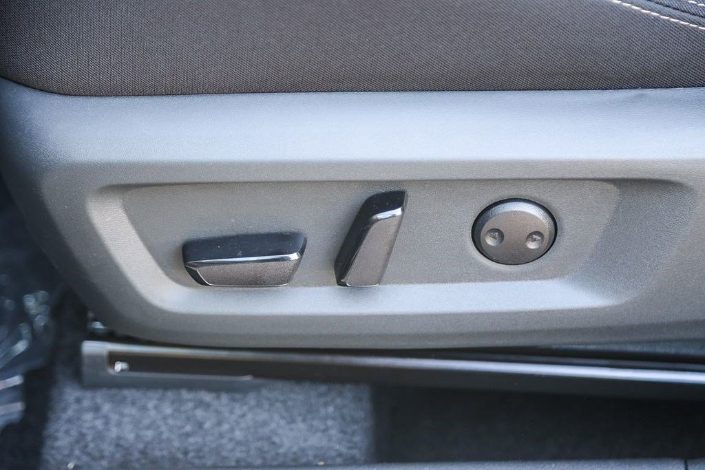 New 2026 Nissan Rogue SV FWD image 22