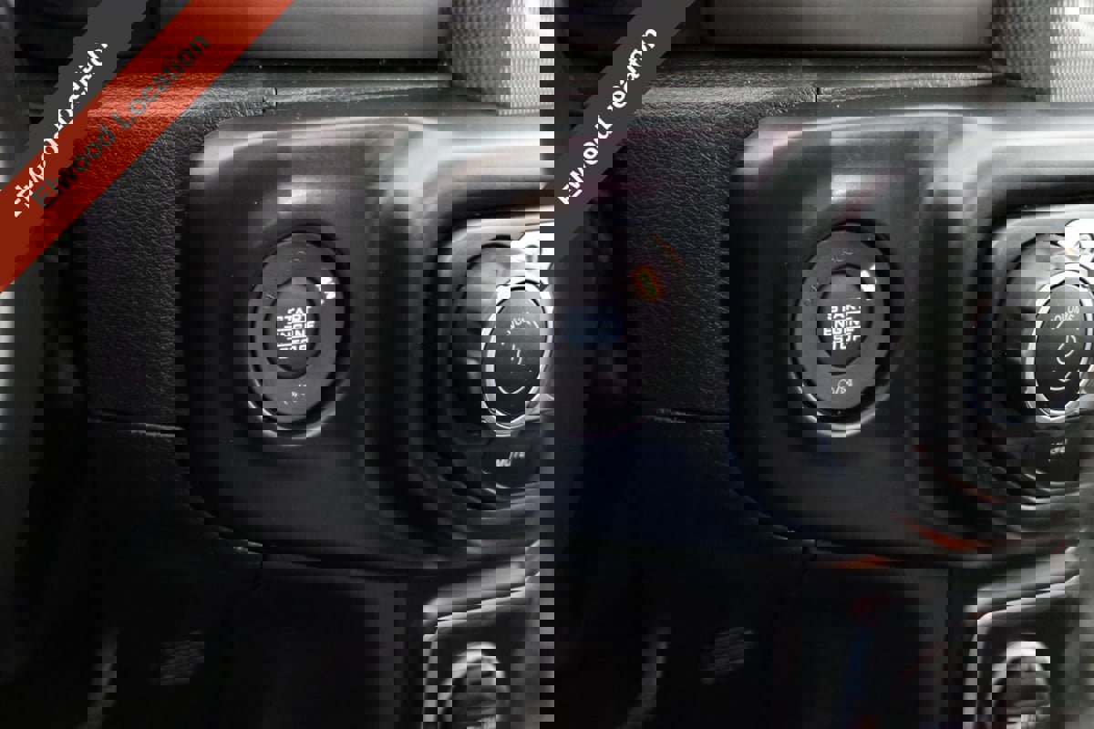 Used 2021 Jeep Wrangler Unlimited Sport image 16