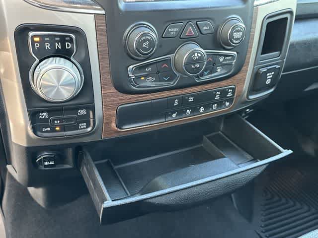 Used 2018 RAM 1500 Laramie w/ Convenience Group AWD/4WD image 27