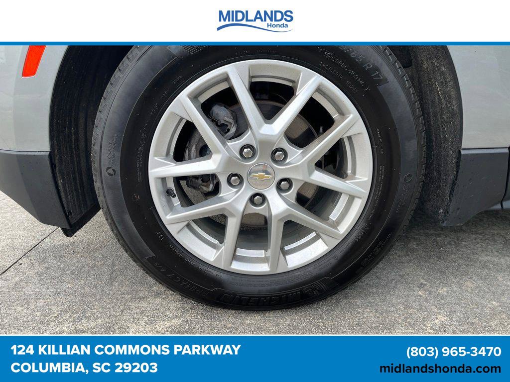 Used 2023 Chevrolet Equinox LT FWD image 3