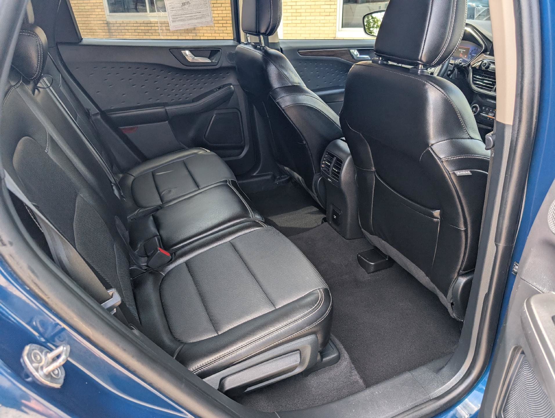 Used 2020 Ford Escape Titanium AWD/4WD image 17