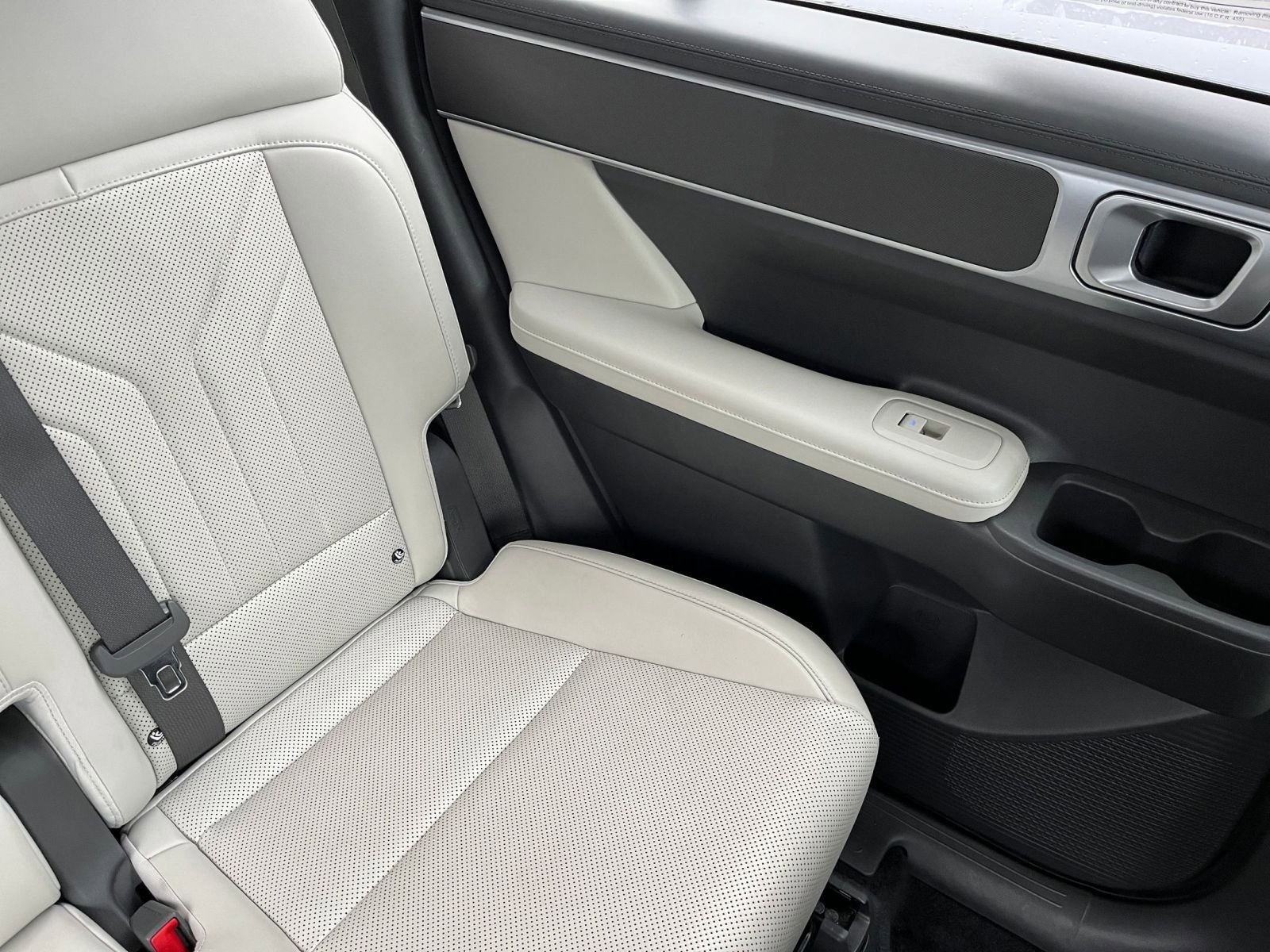 Used 2025 Hyundai Santa Fe SEL image 40