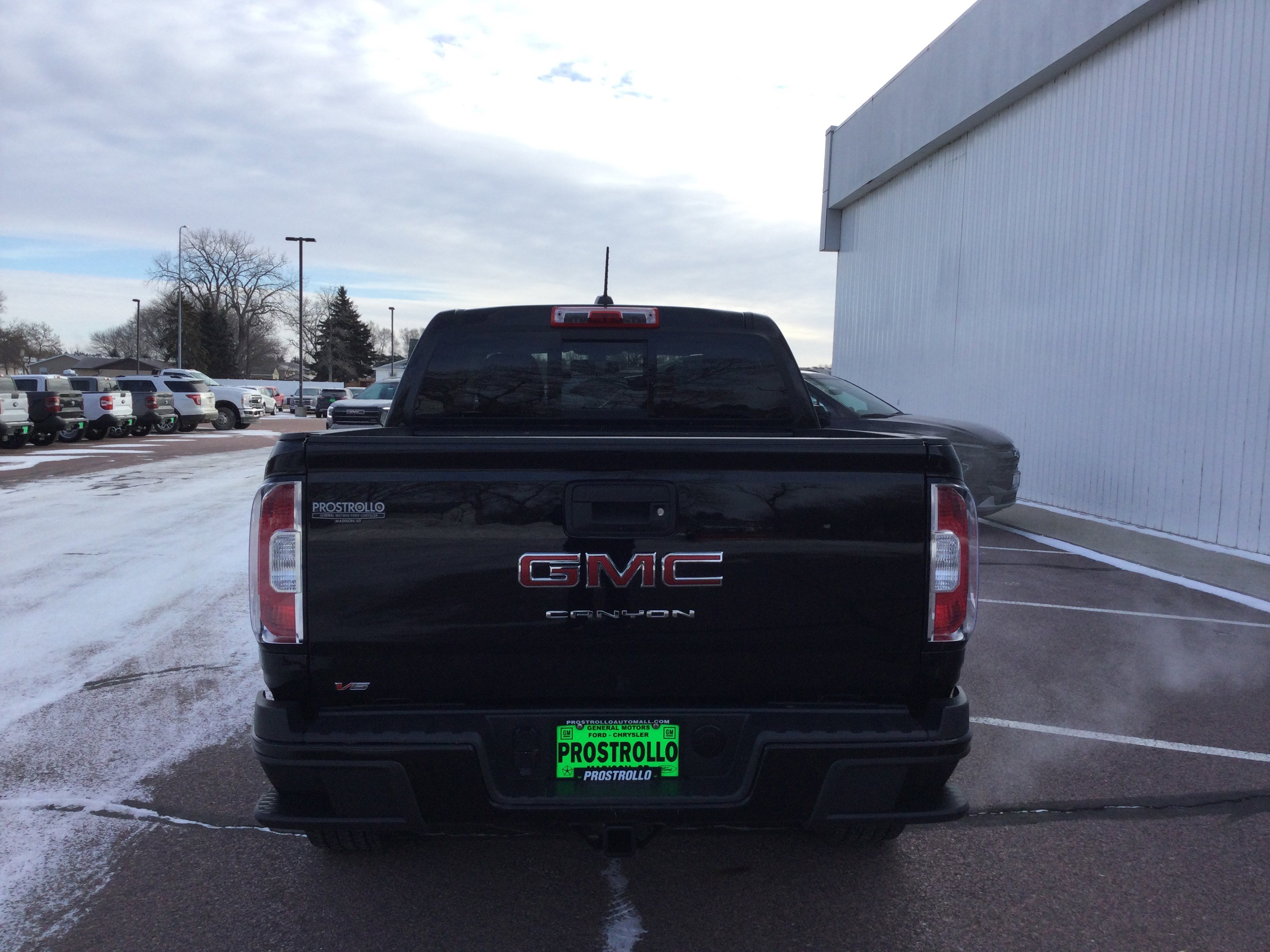 Used 2022 GMC Canyon Elevation w/ Elevation Premium Package image 4