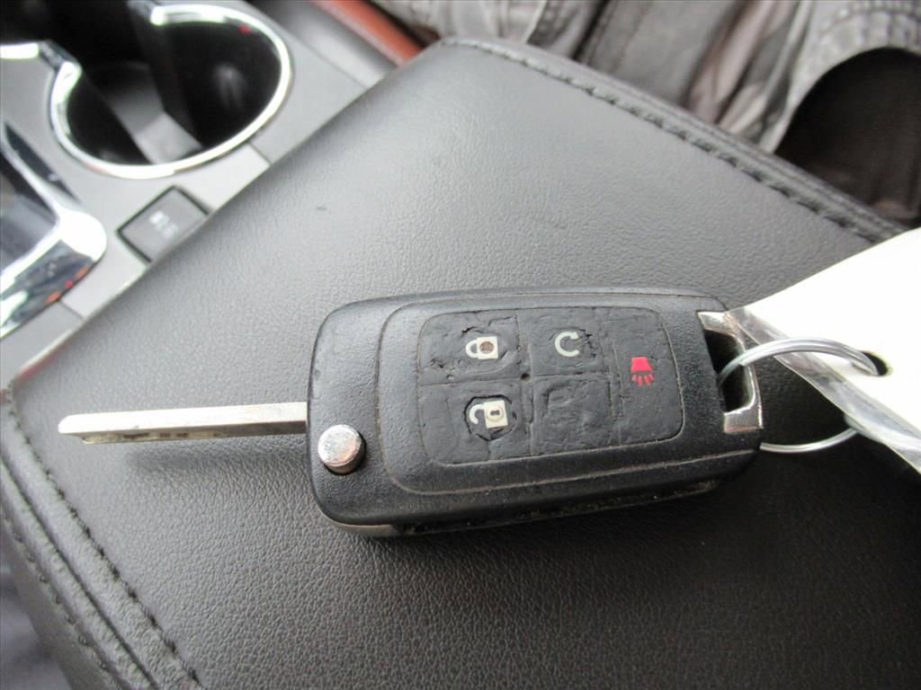 Used 2017 GMC Terrain SLT image 25