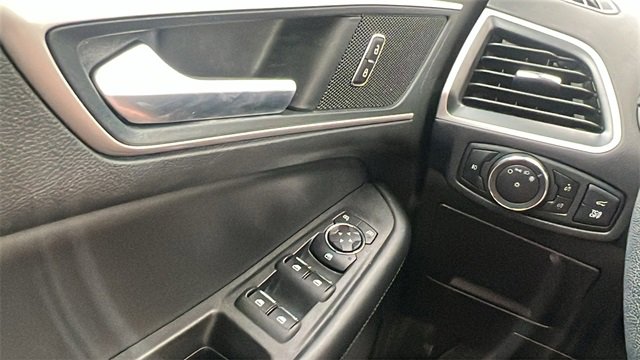 Certified 2024 Ford Edge SEL w/ Convenience Package image 32