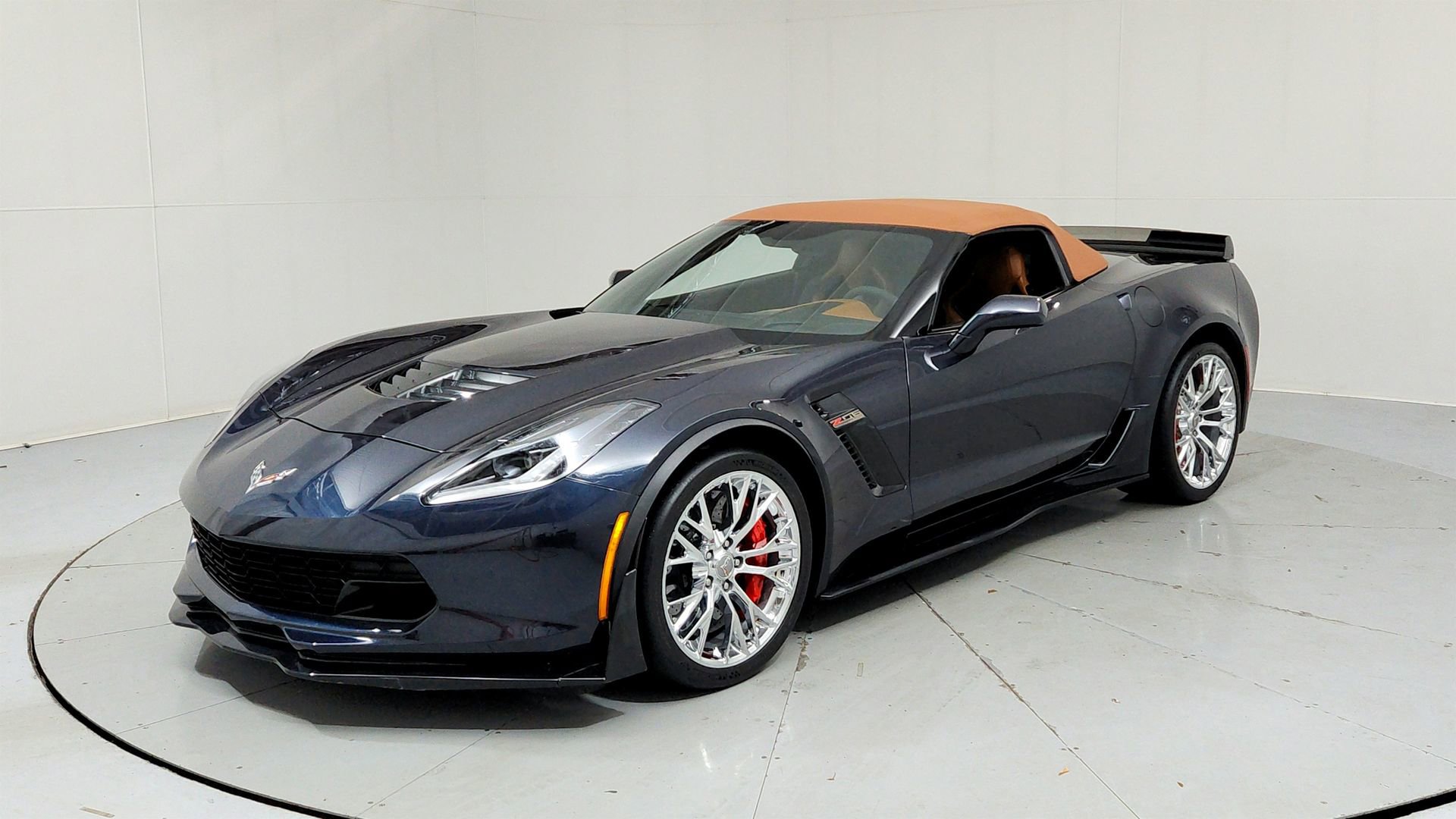 Certified 2015 Chevrolet Corvette Z06 w/ 3LZ Preferred Equipment Group RWD image 1