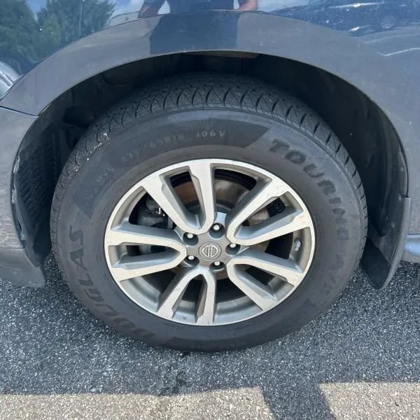 Used 2015 Nissan Pathfinder SL w/ SL Tech Package AWD/4WD image 17