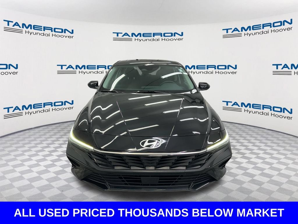 Used 2024 Hyundai Elantra SEL w/ Convenience Package FWD image 8