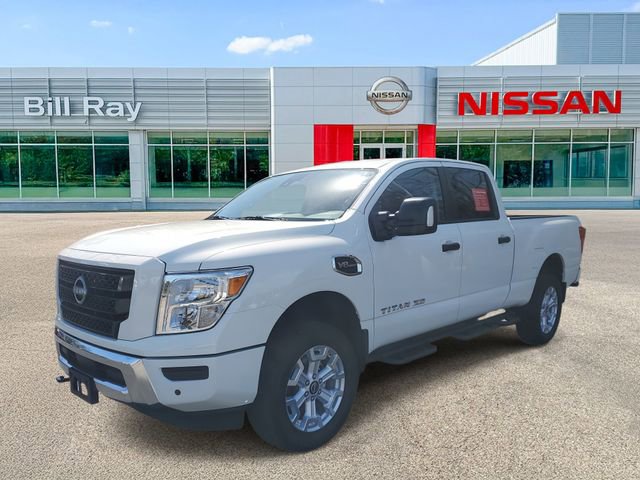 Certified 2024 Nissan Titan SV w/ SV Convenience Package image 2