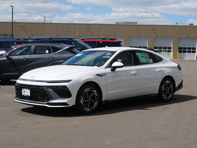 New 2026 Hyundai Sonata SEL AWD/4WD image 2