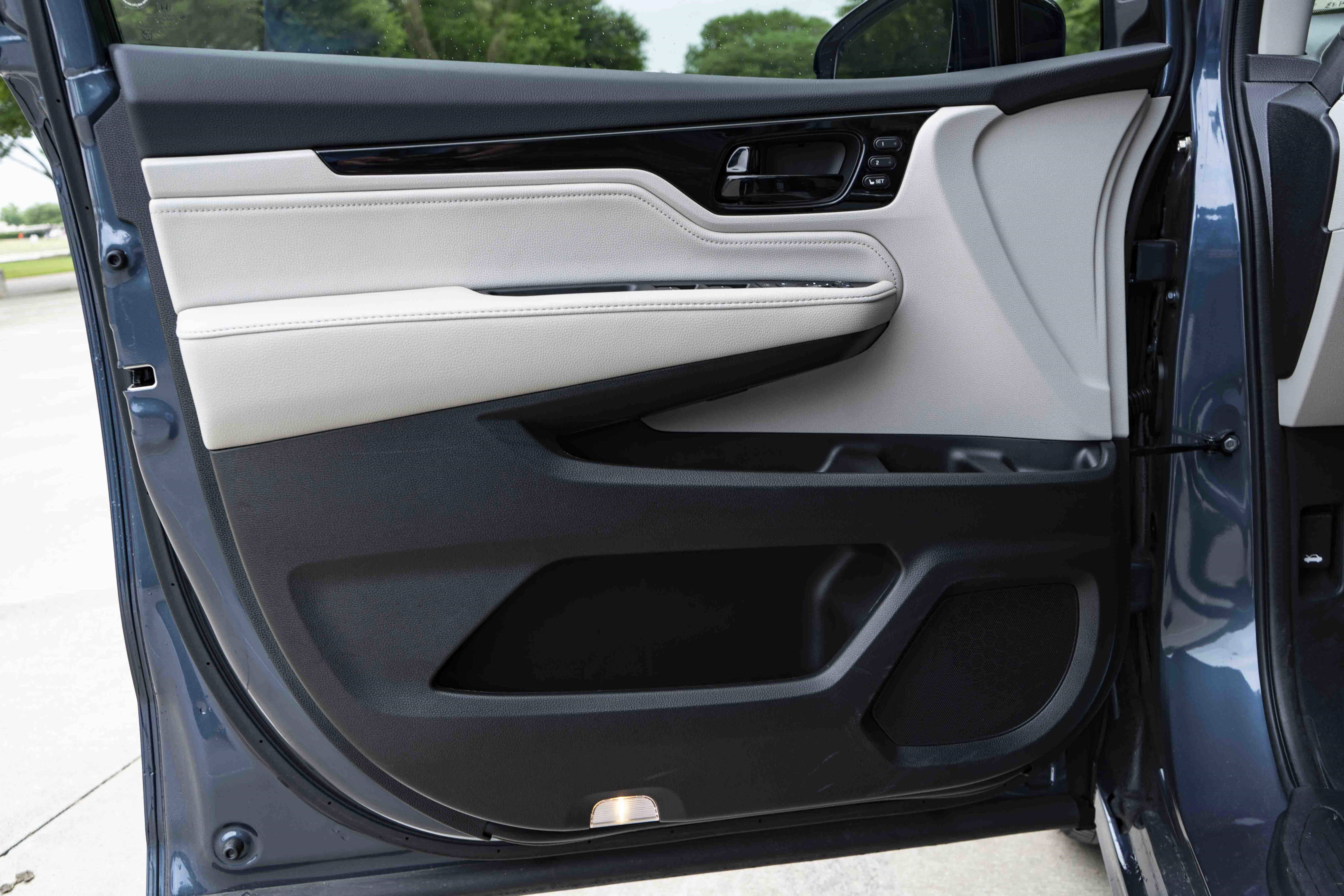 Used 2026 Honda Odyssey Elite image 38