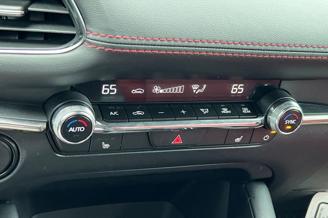 Certified 2025 MAZDA MAZDA3 Carbon image 22