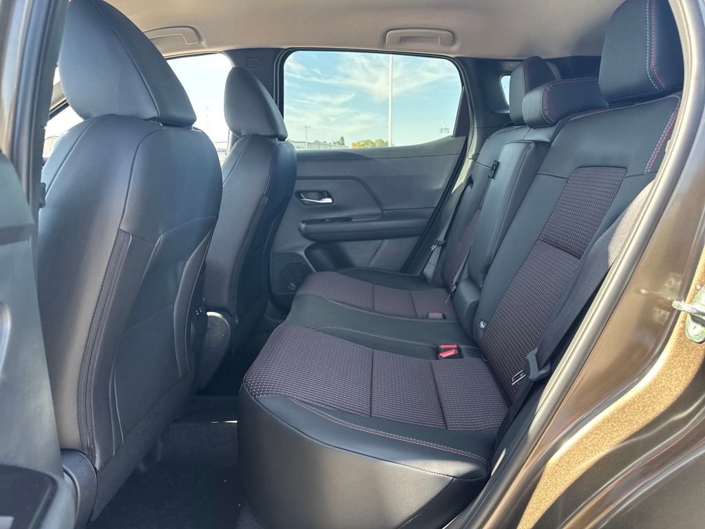 Used 2026 Nissan Kicks SR image 13