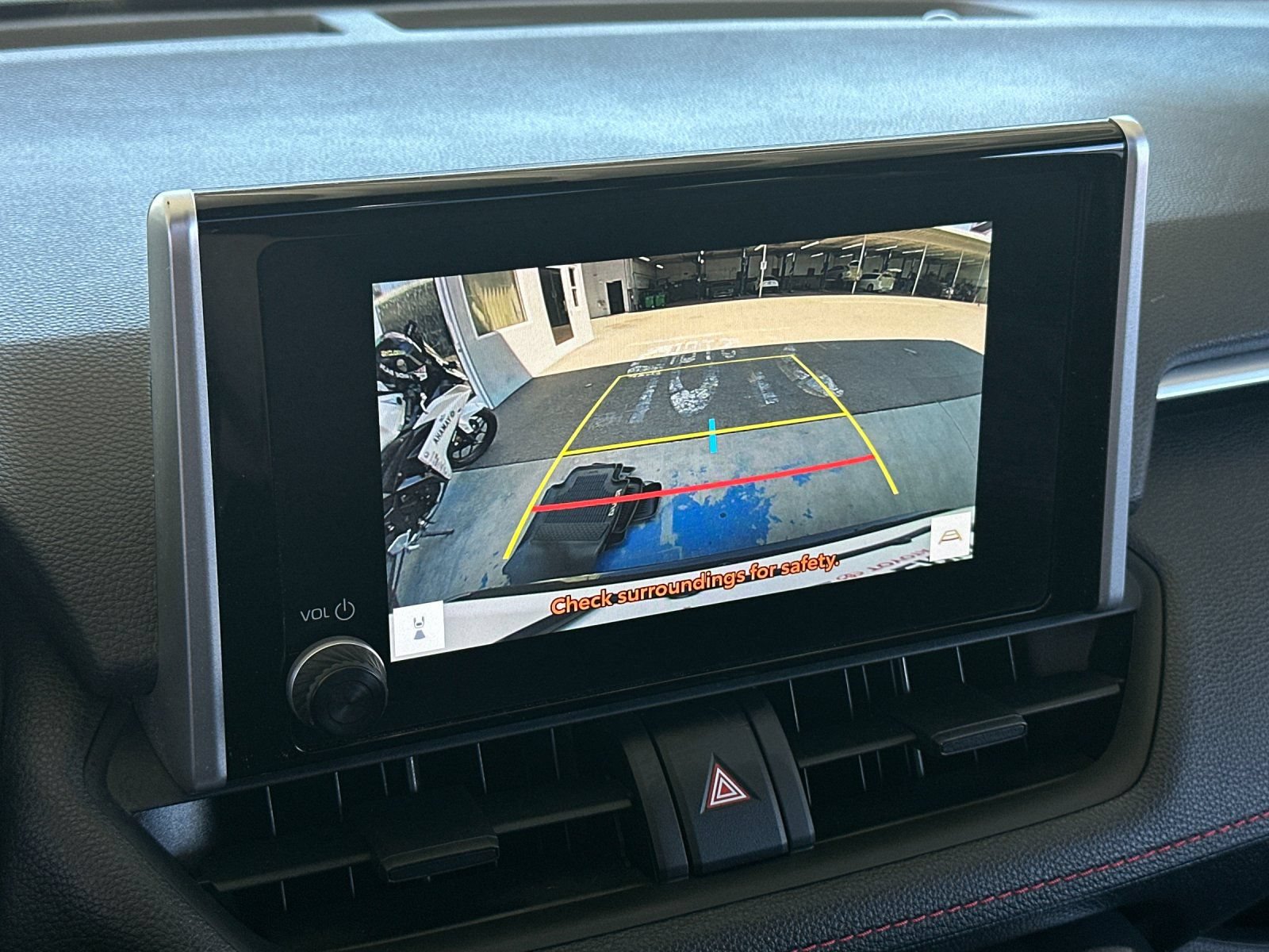 Used 2025 Toyota RAV4 SE w/ Weather & Moonroof Package AWD/4WD image 18