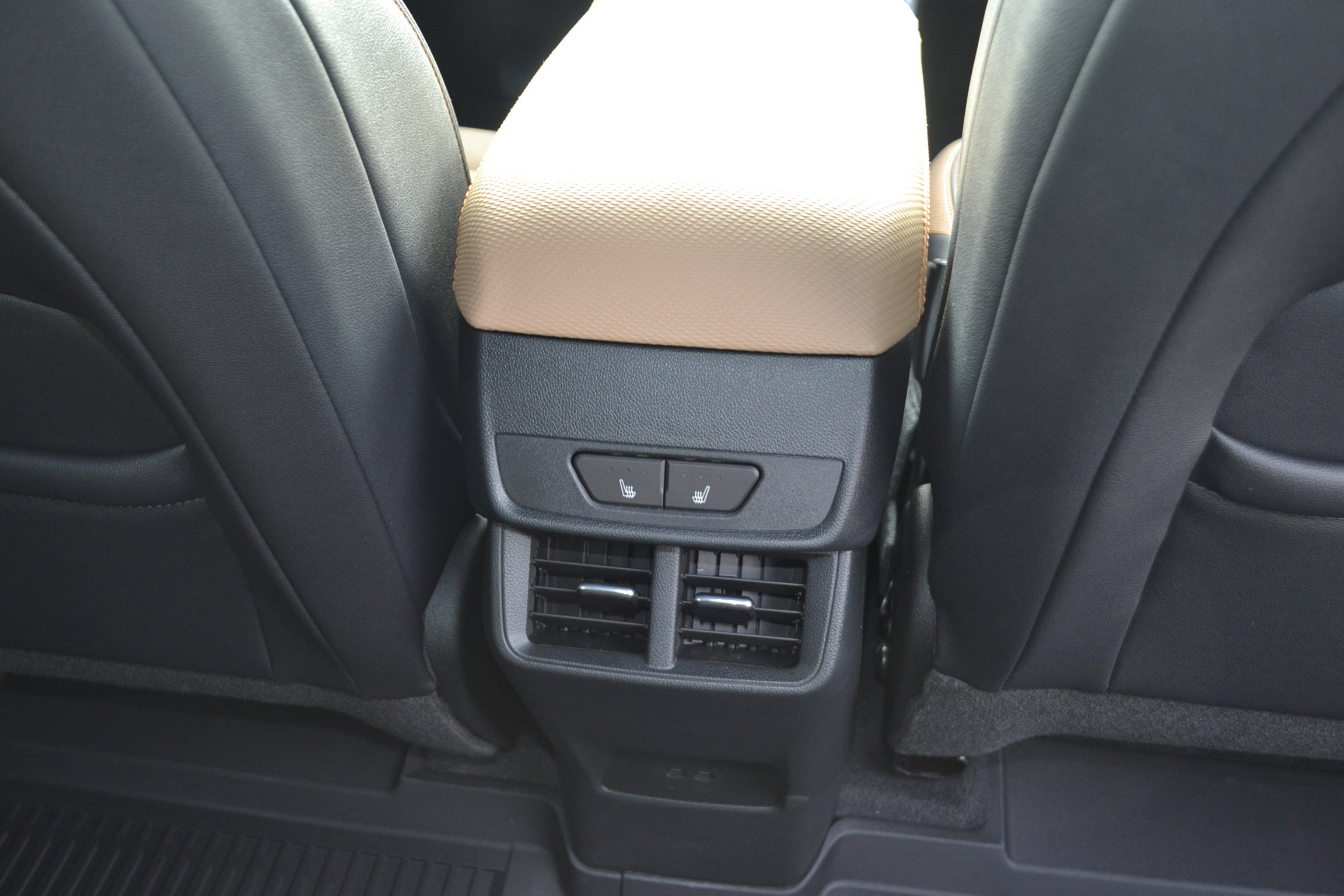 New 2026 Chevrolet Equinox ACTIV image 10